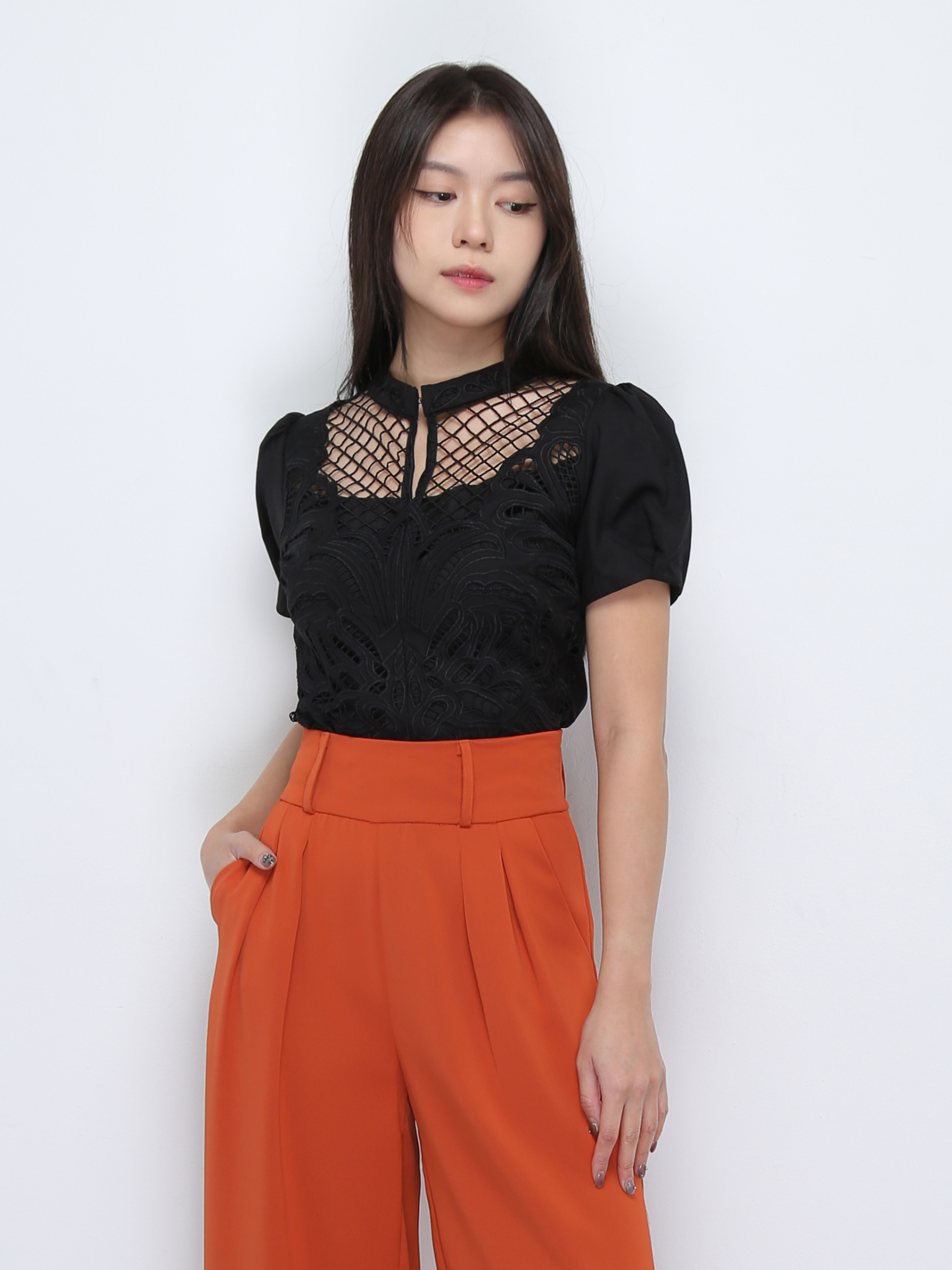 Lace Eyelet Top DJ030