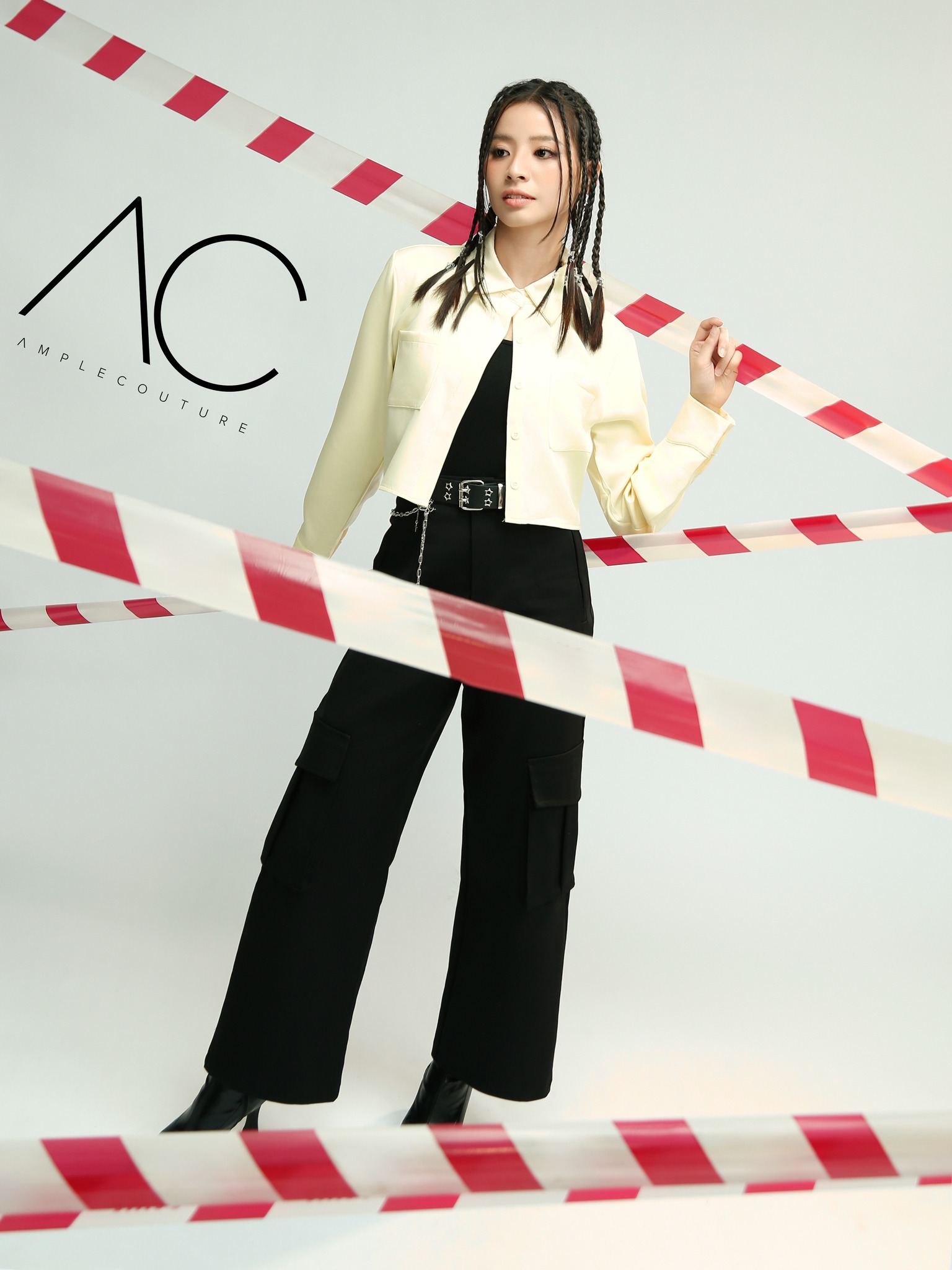 Long Sleeve Front Pocket Top DJ059