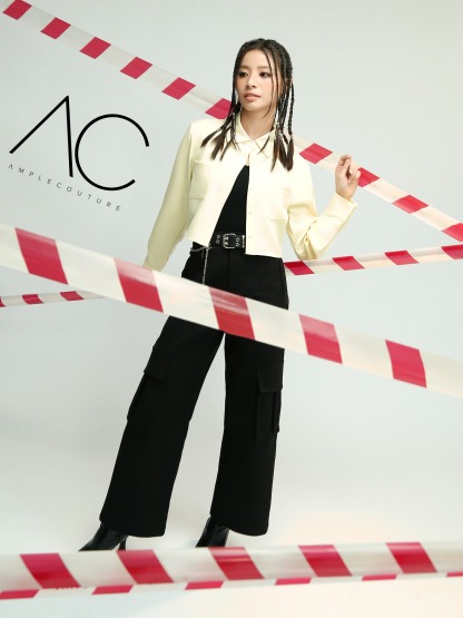 Long Sleeve Front Pocket Top DJ059