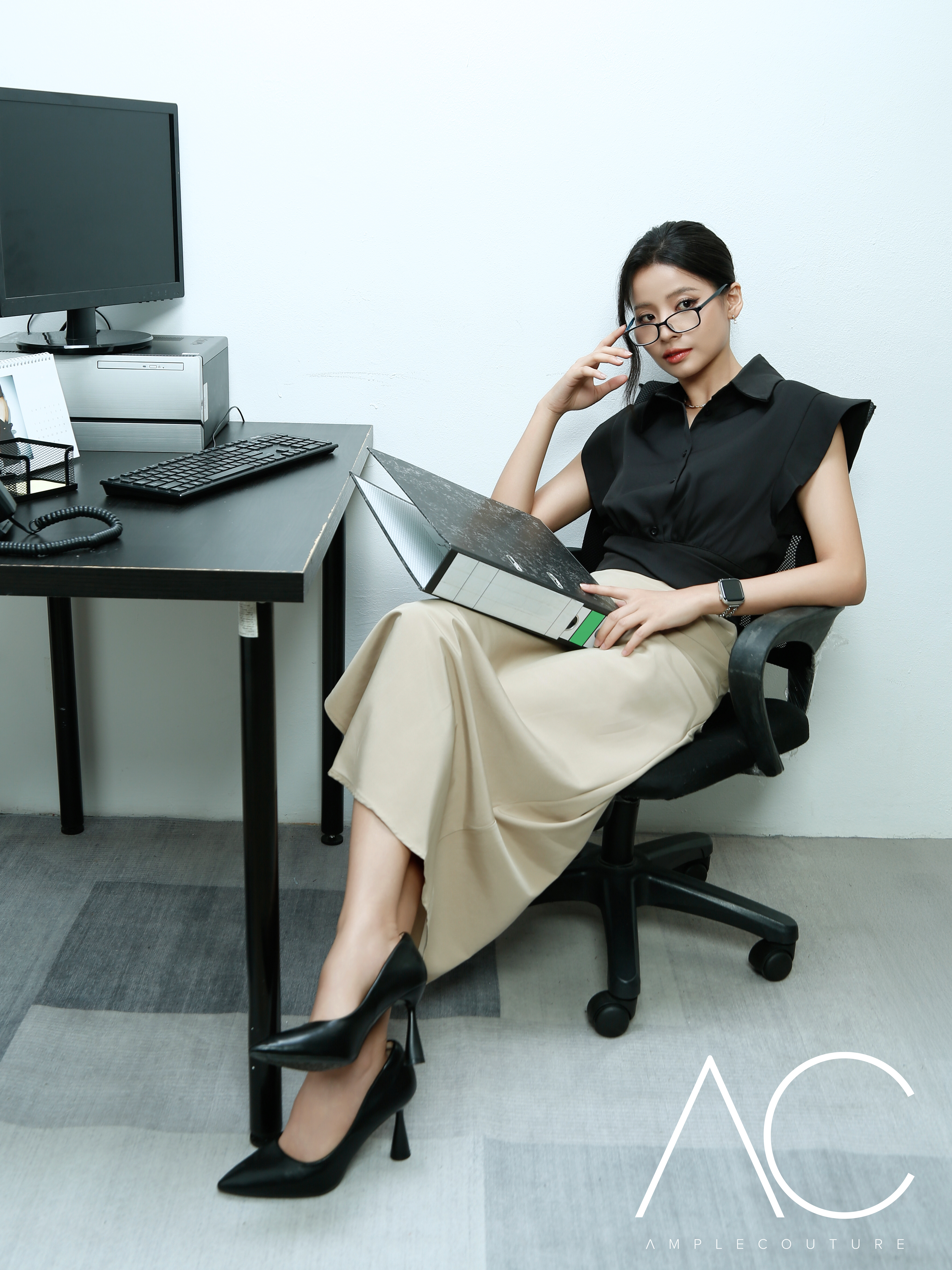 Side Zip Pleated Long Skirt DJ060