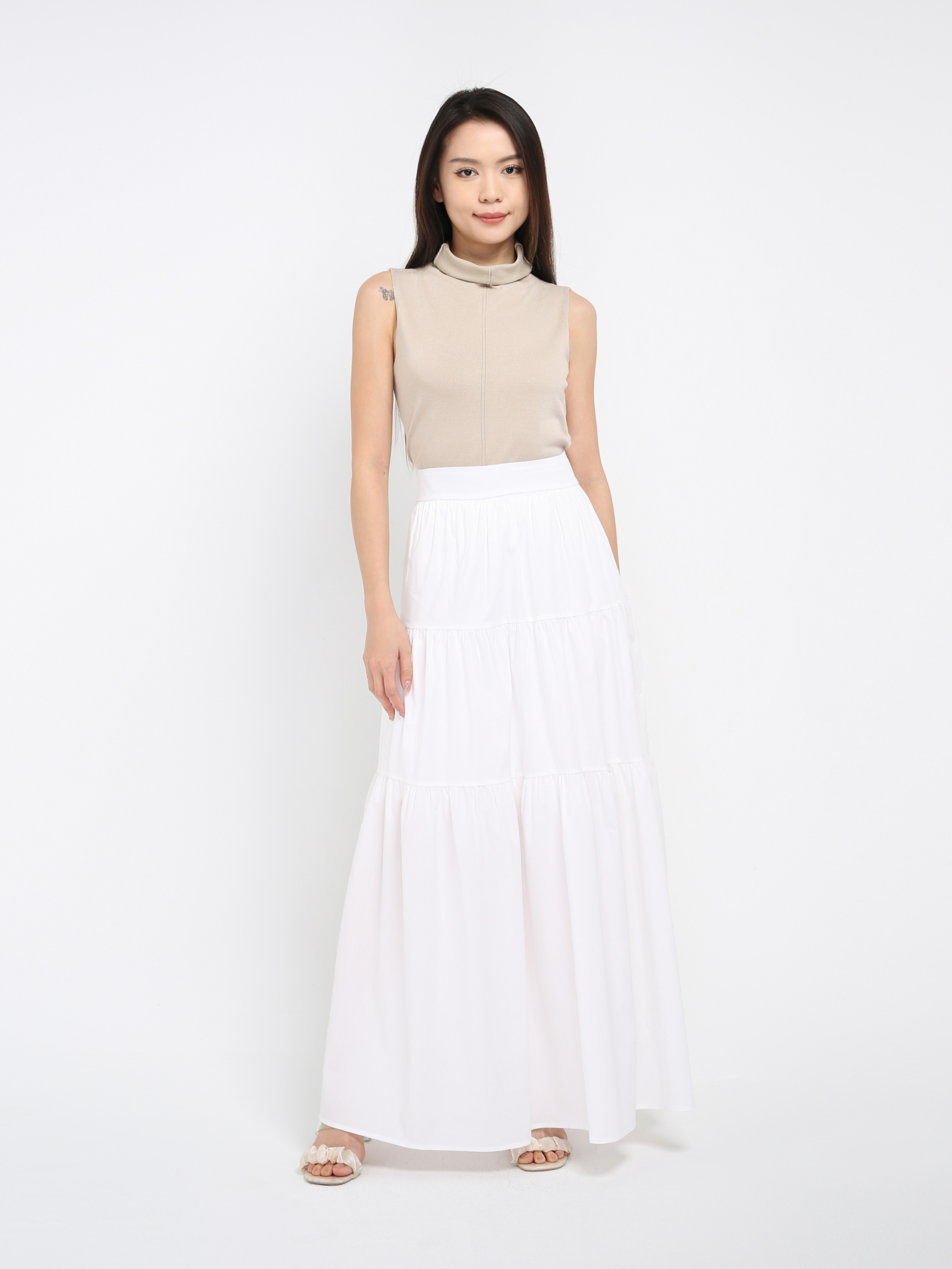 Sleeveless High Neck Top DJ067