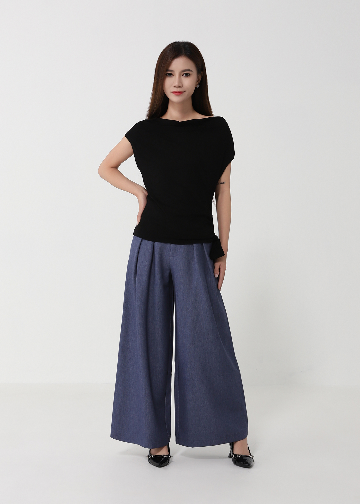 Sleeveless Drapped Top DJ163