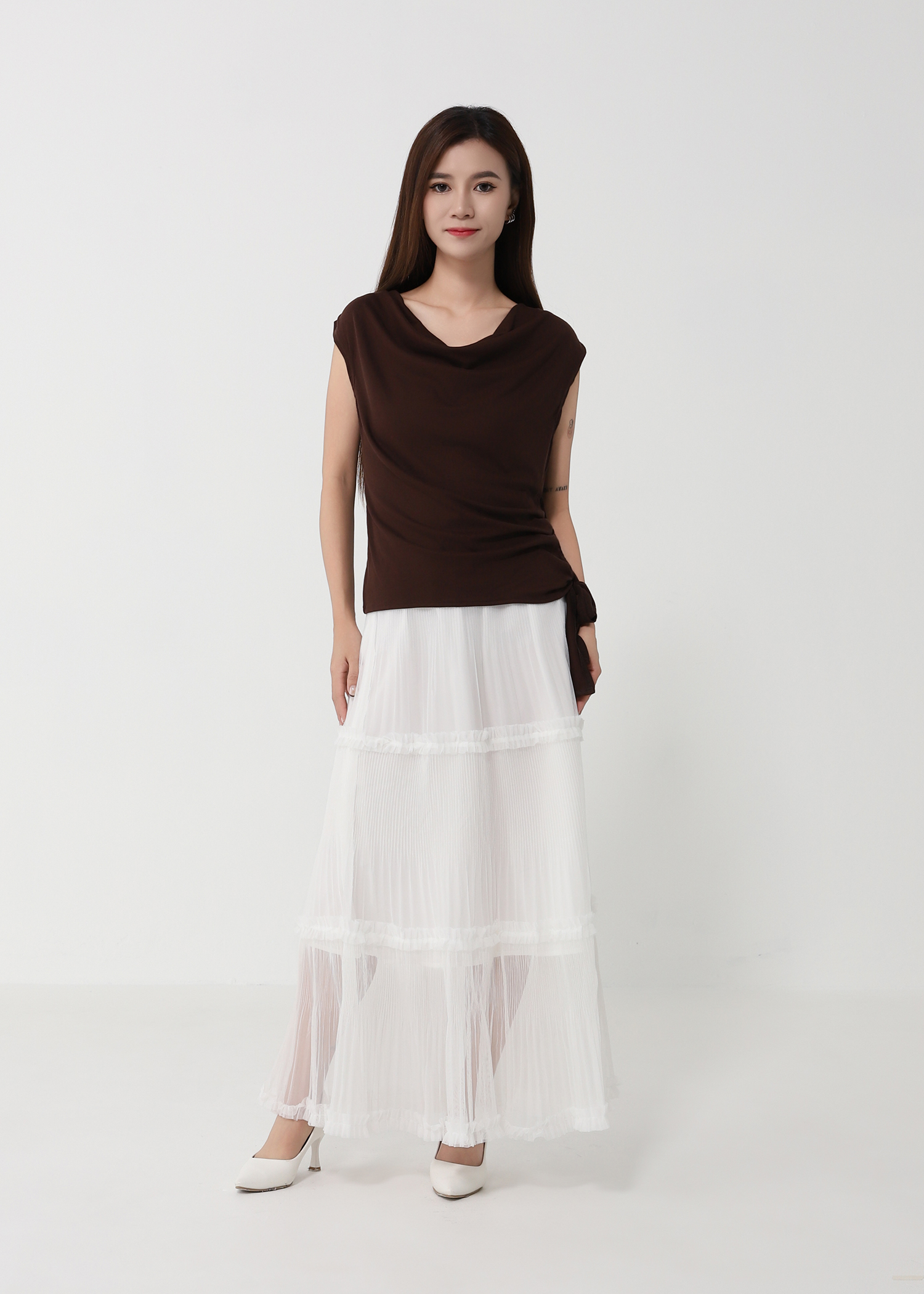 Sleeveless Drapped Top DJ163
