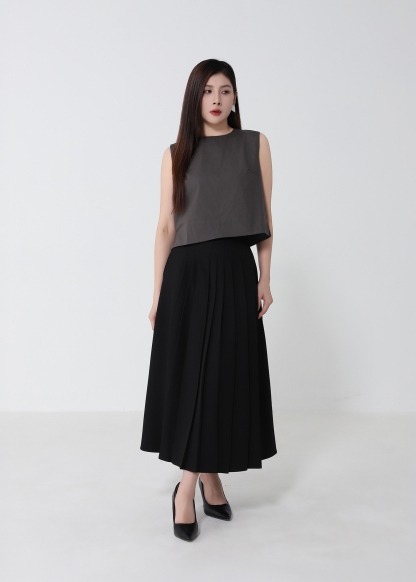Round Neck Sleeveless Top DJ173