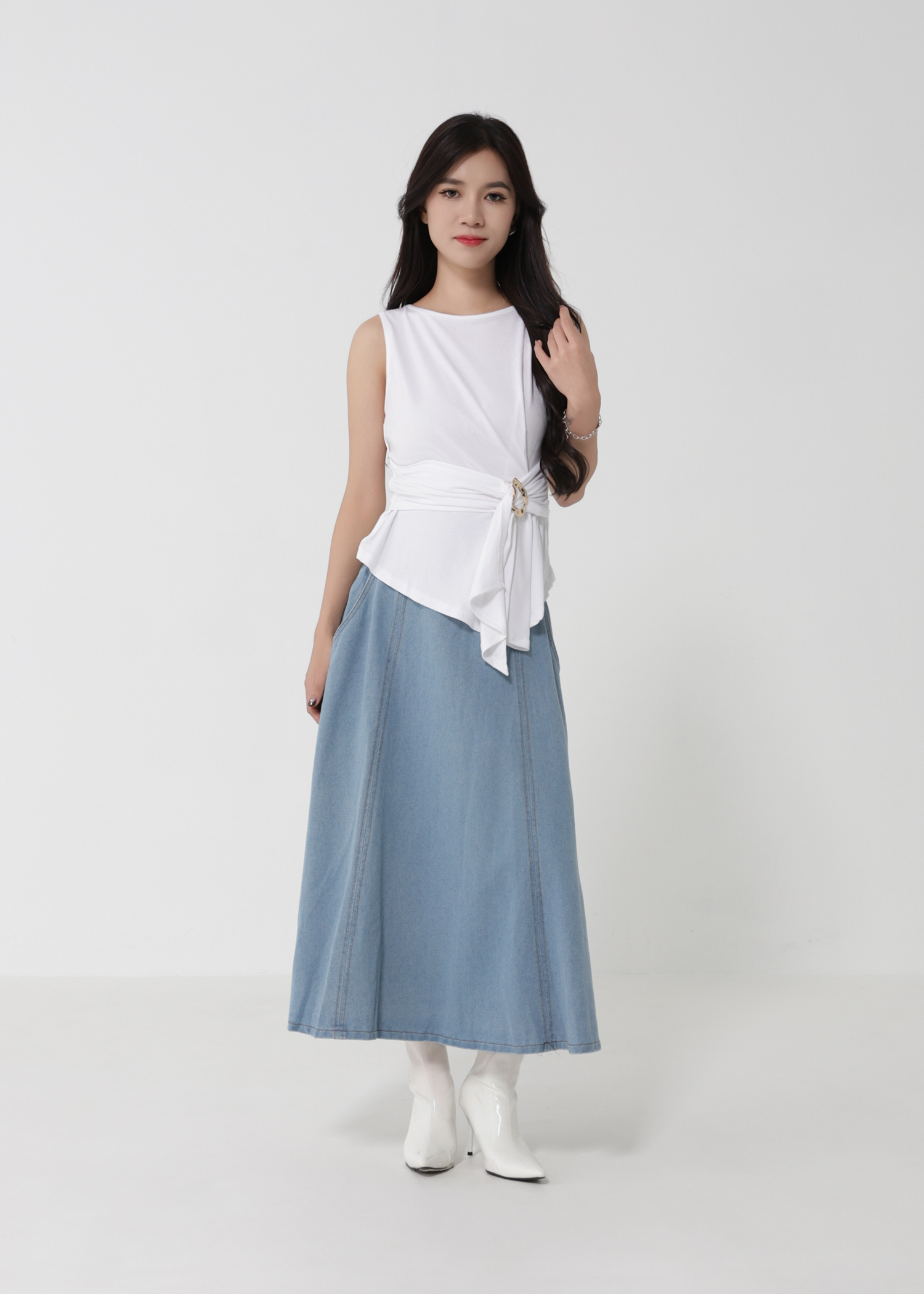 Sleeveless Ruched Waist Top DJ185