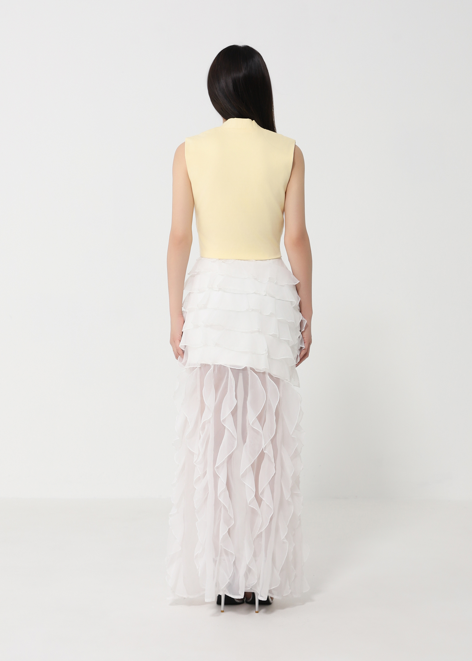 Sleeveless Faux-Layered Top DJ188