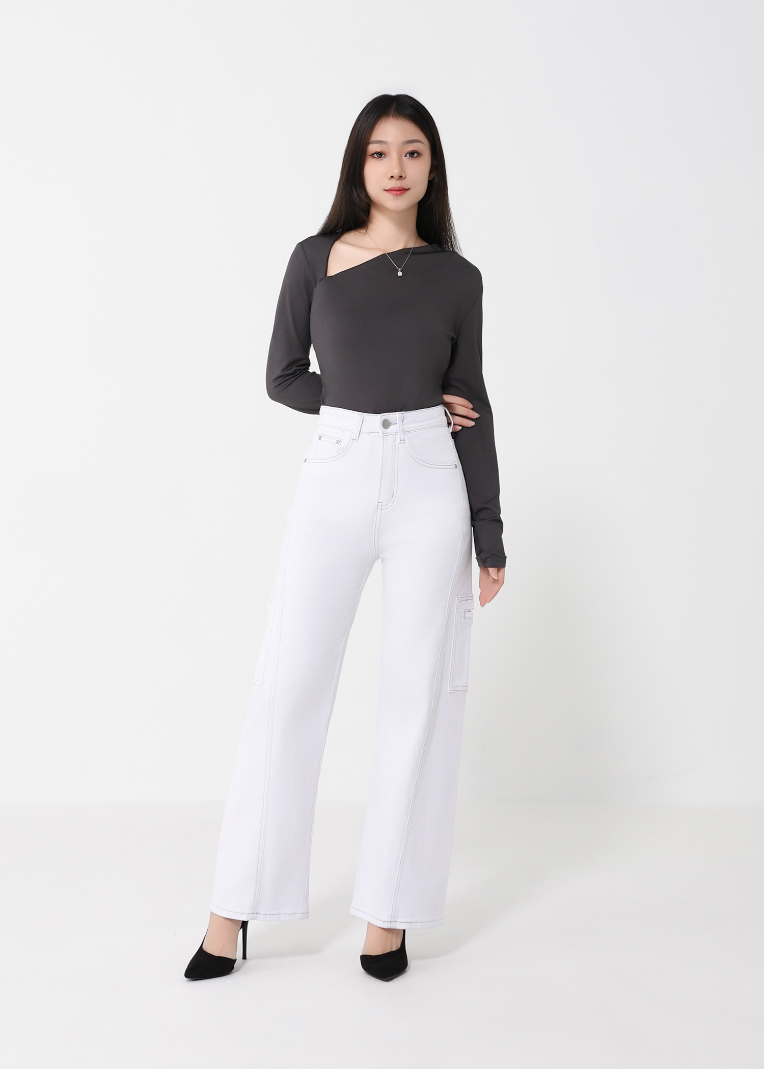 Asymmetrical Neckline Ruched Top DJ190