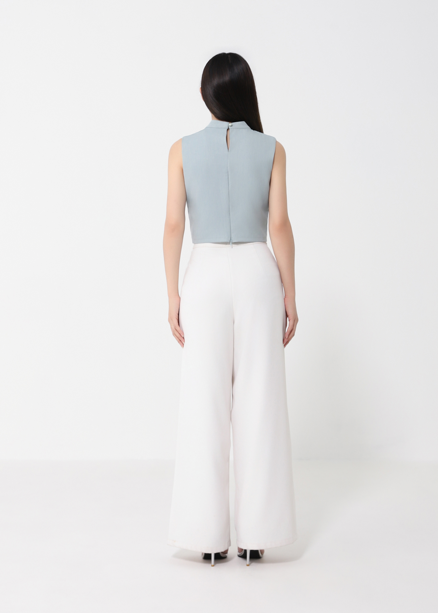 Sleeveless Keyhole Top with Gold Buckle Detail DJ200