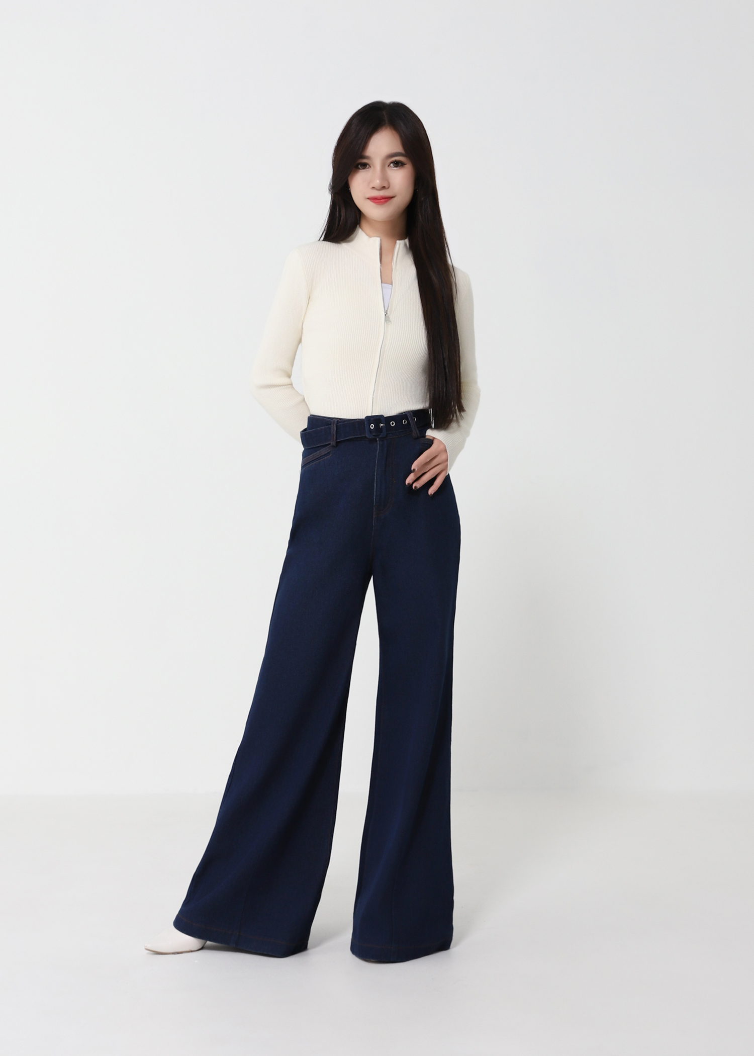 Knitted Front Zip Top DJ209