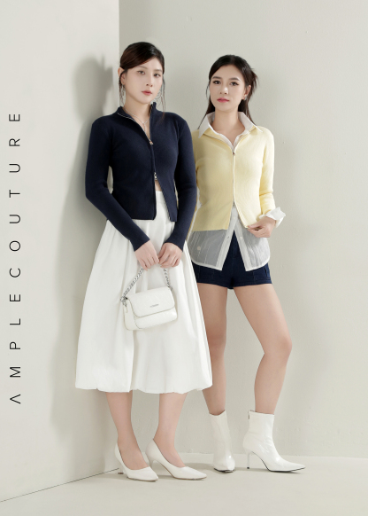 Knitted Front Zip Top DJ209
