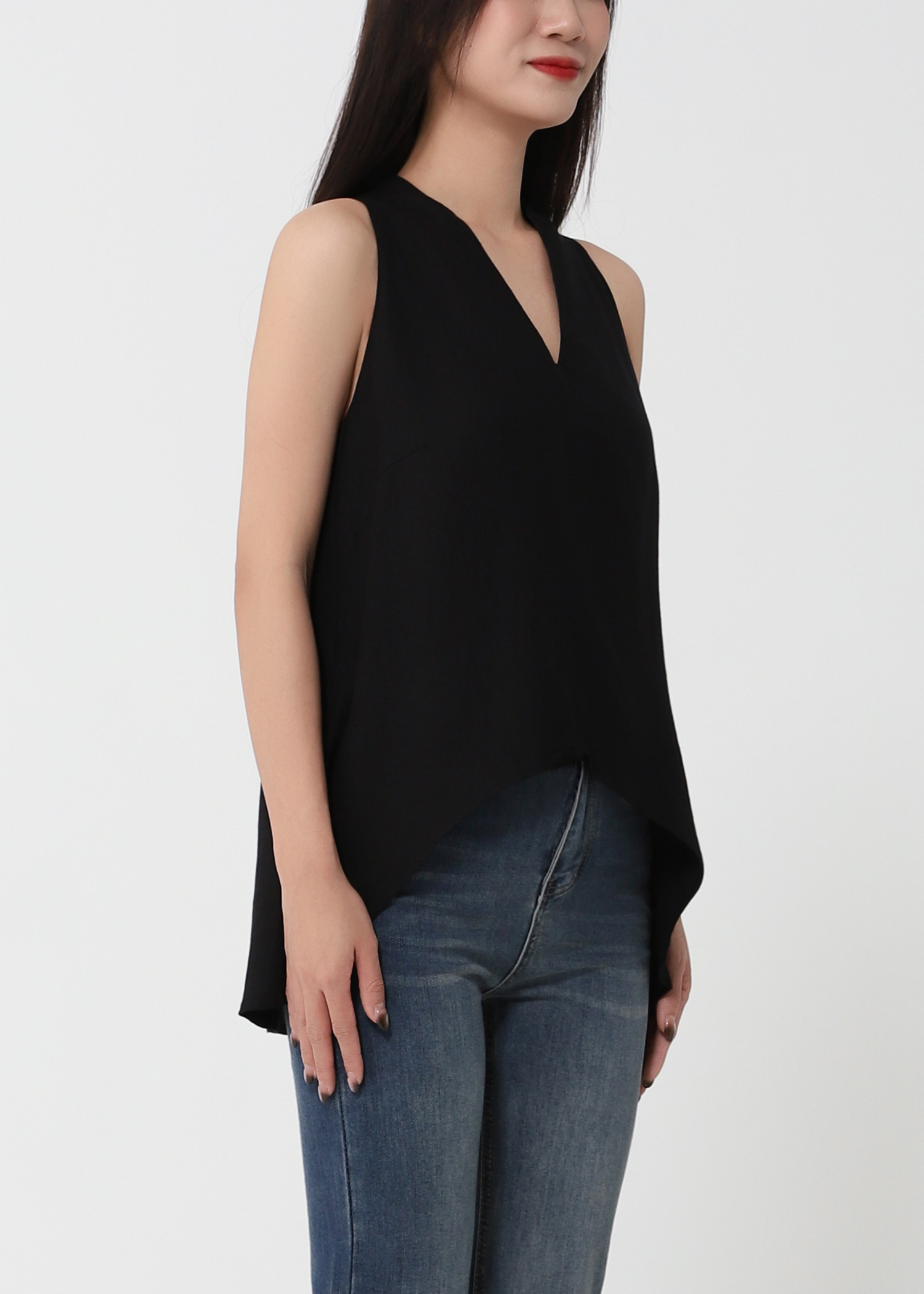 Sleeveless V Neck  Top DJ215