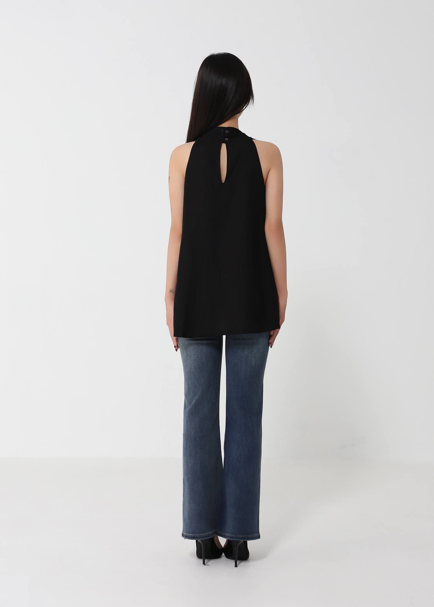 Sleeveless V Neck  Top DJ215