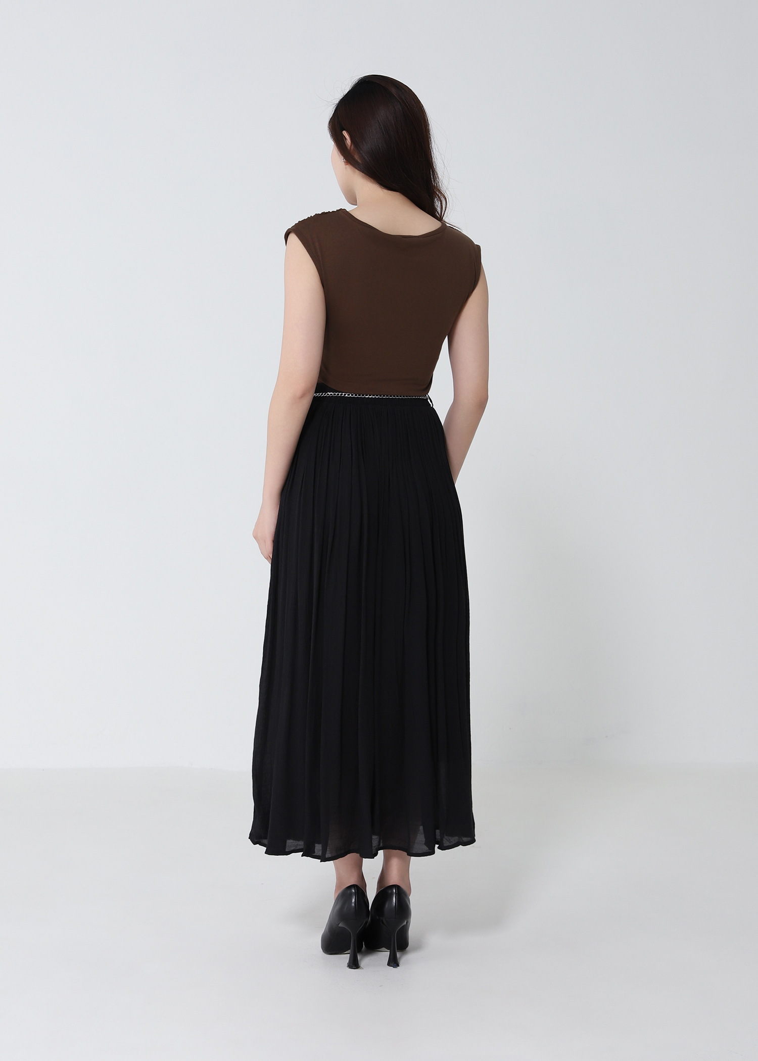 Coin Belt Pleated Skirt DJ260