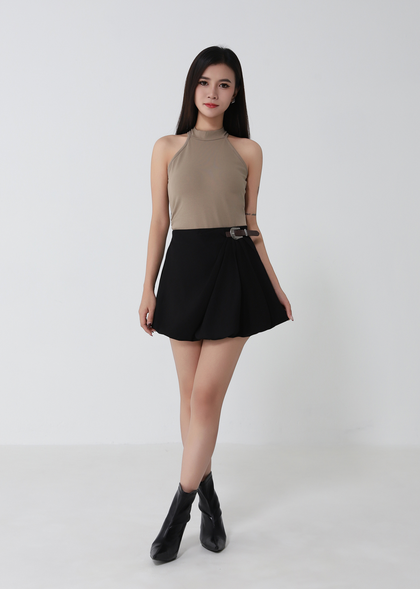Knitted Halter Top DJ274