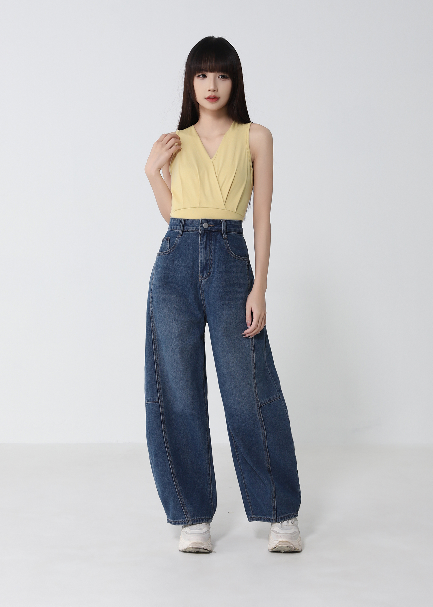 Wrap V-Neck Sleeveless Top DJ281