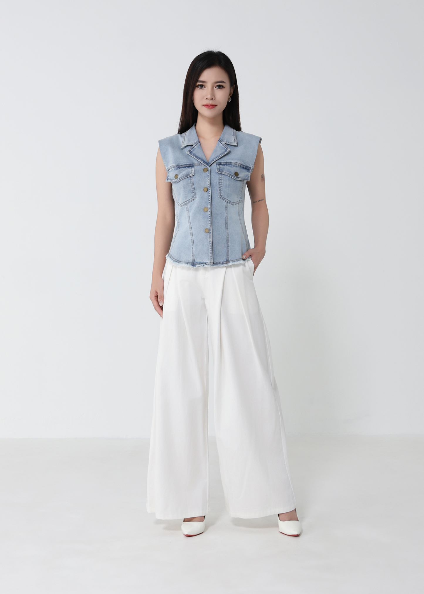 Button Up Denim Vest DJ300