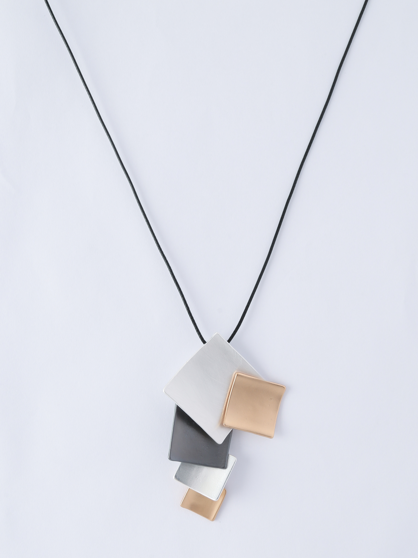 NECKLACE N8026