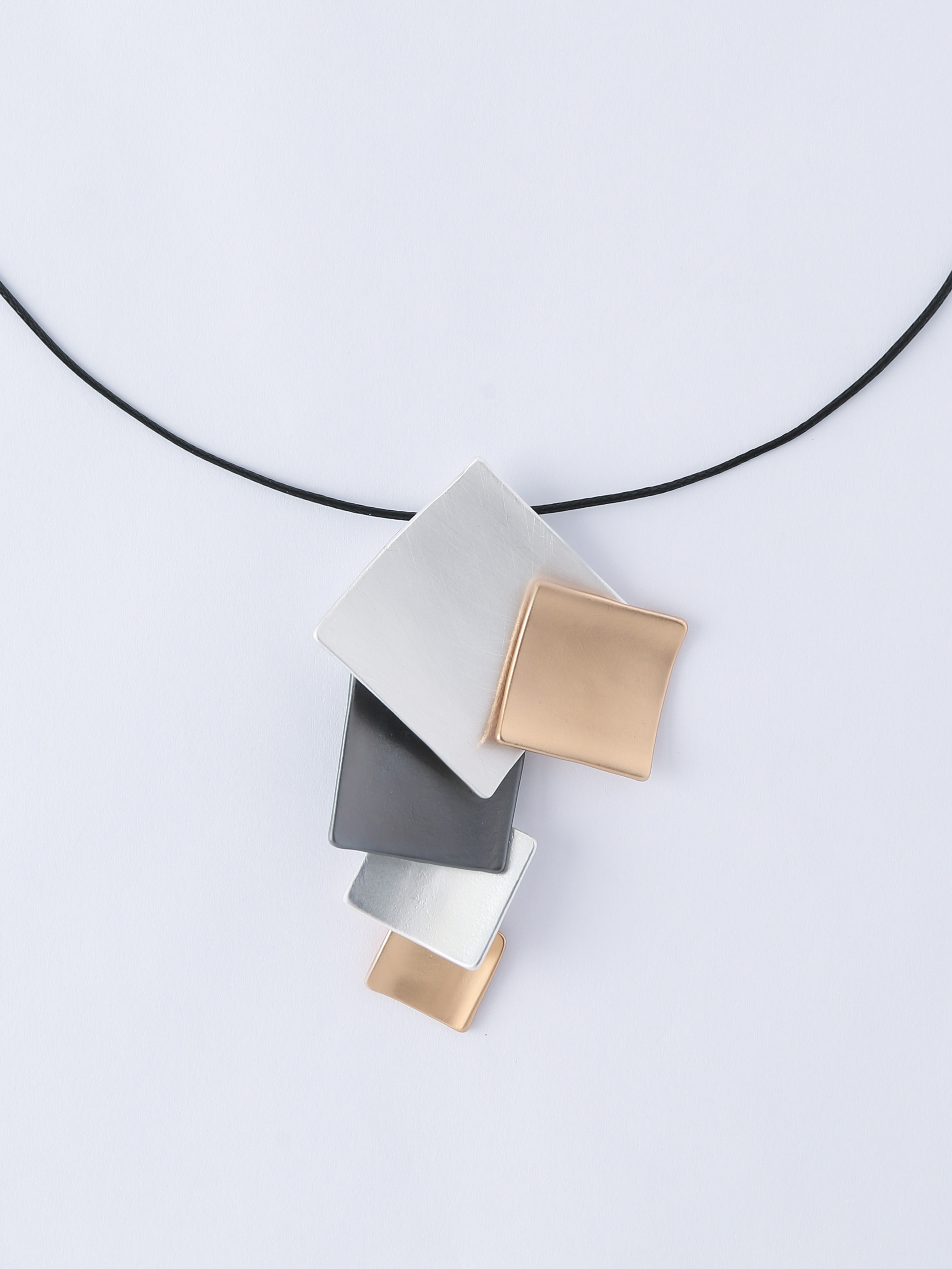 NECKLACE N8026