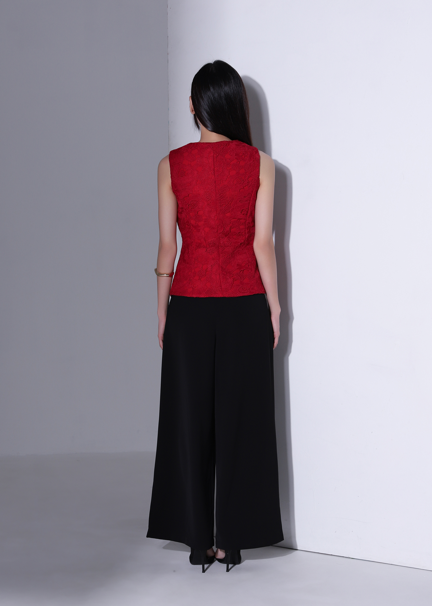 Elegant Lace Fitted Top DJ272