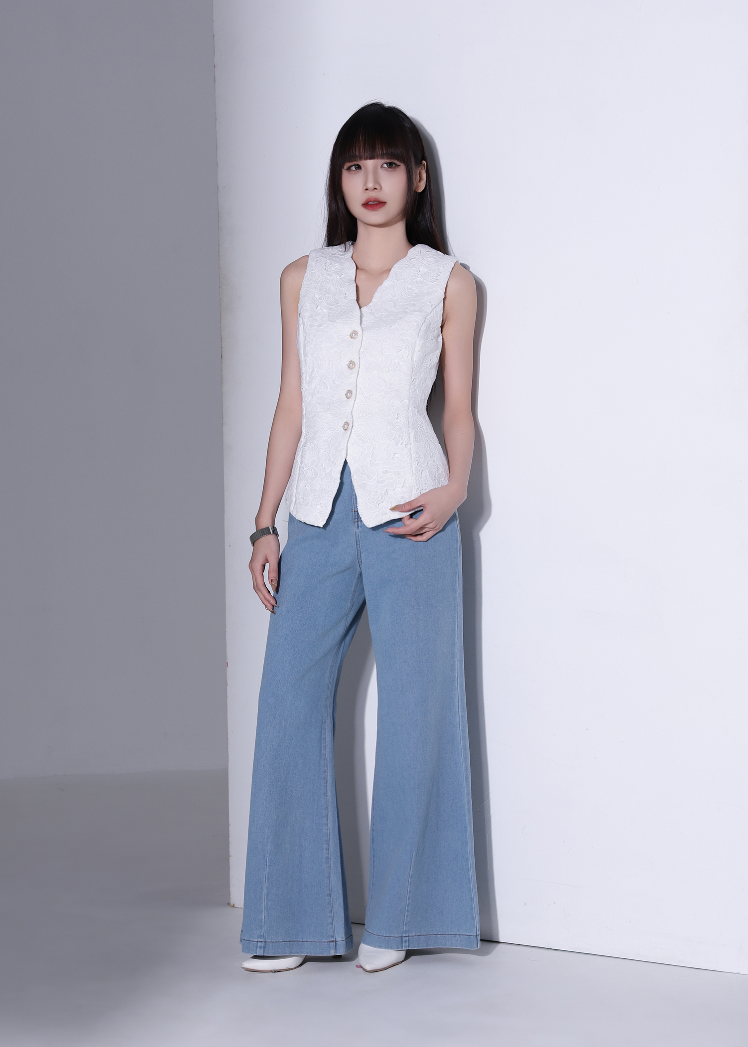 Elegant Lace Fitted Top DJ272
