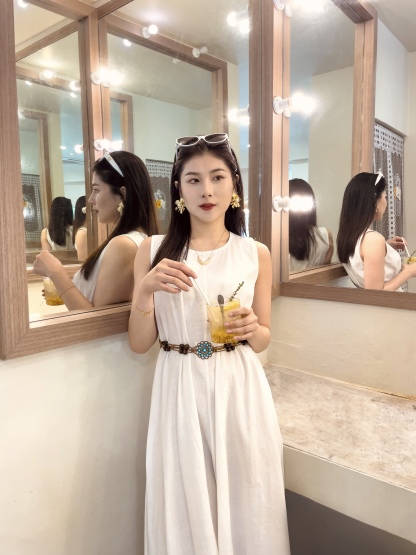 Sleeveless Plain Dress 30353