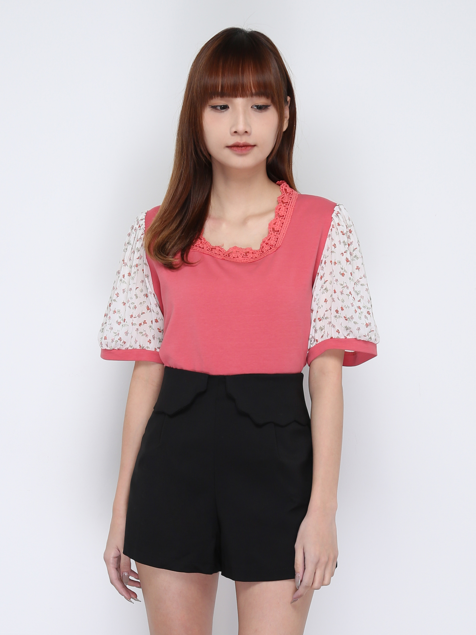 Decorative Ruffles Design Short Pants 17310