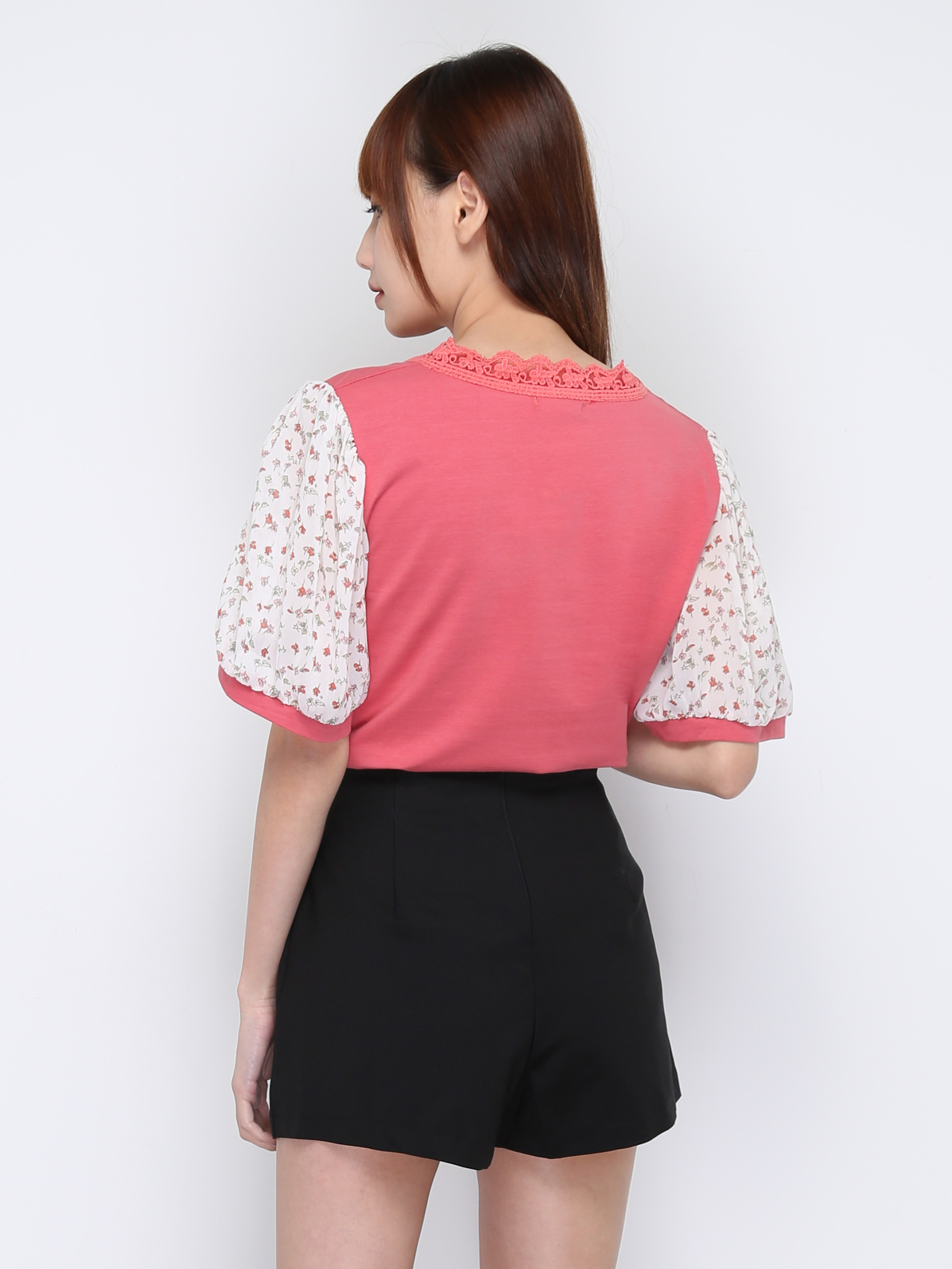 Decorative Ruffles Design Short Pants 17310