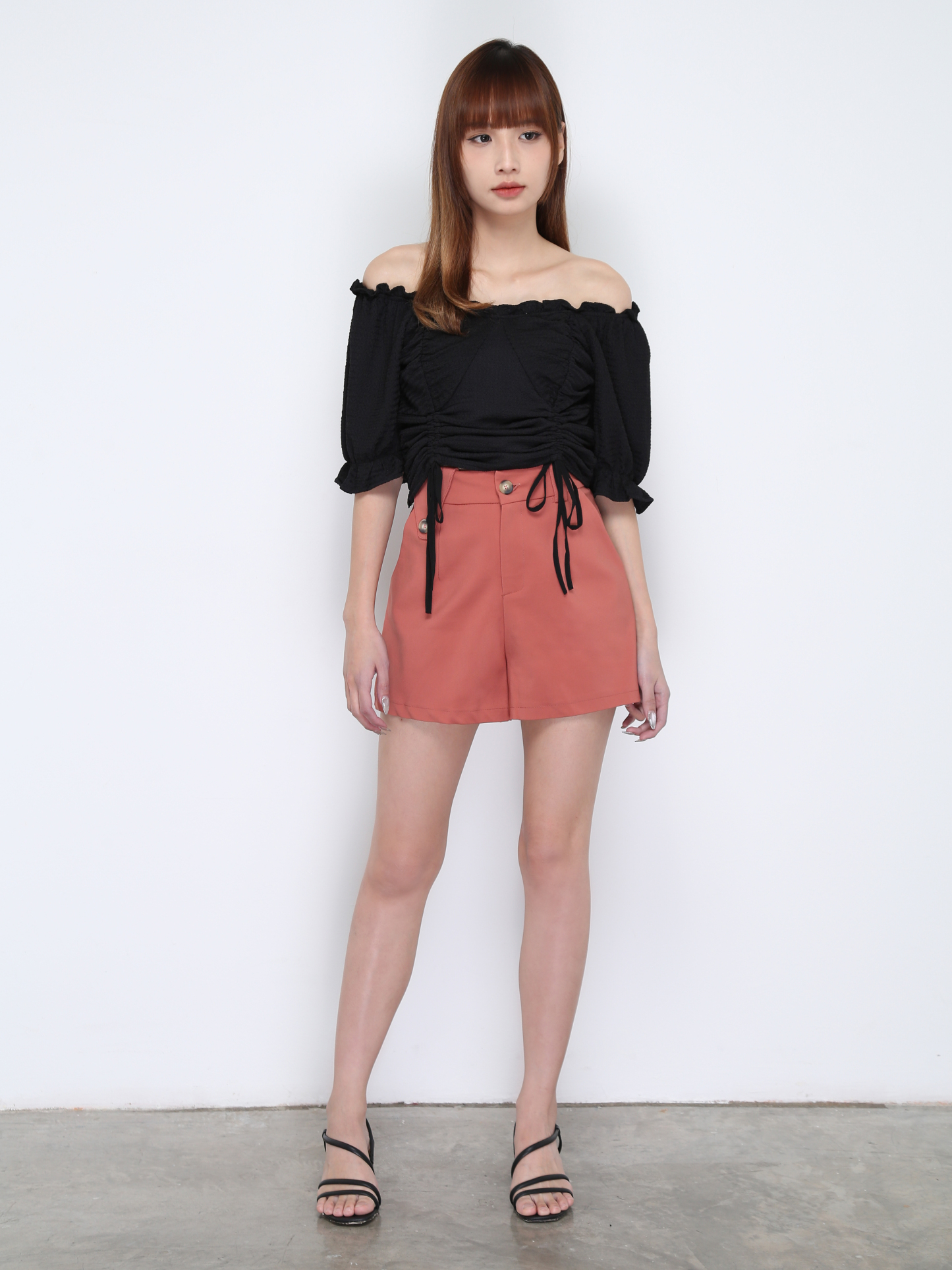 High Waist One Side Triangle Button Short Pants 17012