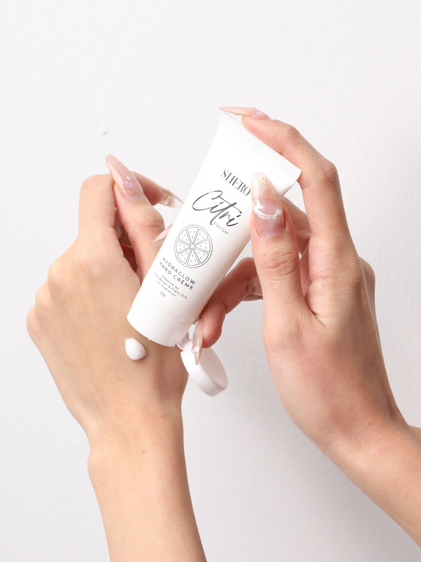 [SHERO] SH58 - CITRI FRESH HYDRAGLOW HAND CREME