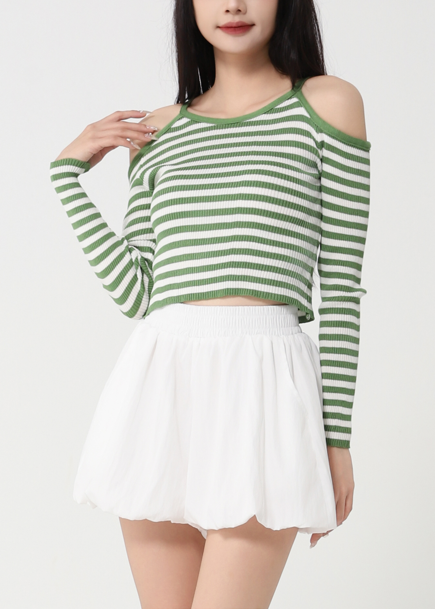 Shoulder Hole Top 49028