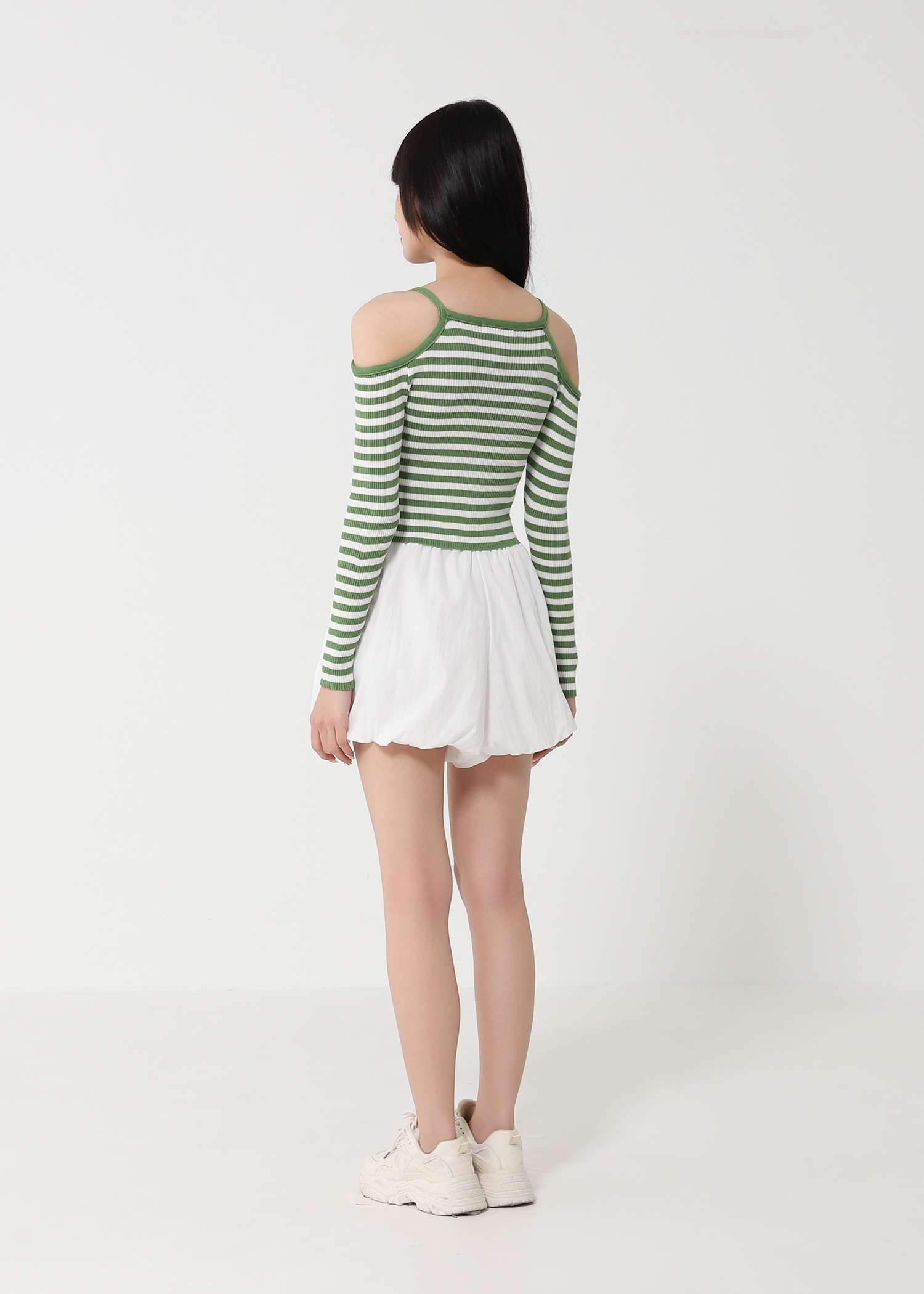 Shoulder Hole Top 49028