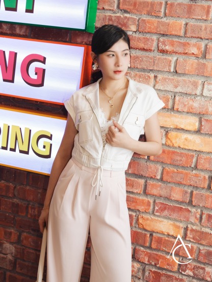 Front Zip With Waist Drawstreing Top 32552