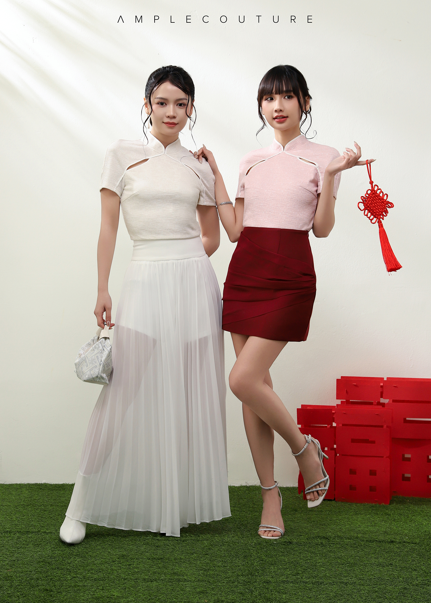 Chic Modern Chinese Front Hollow Top AC171