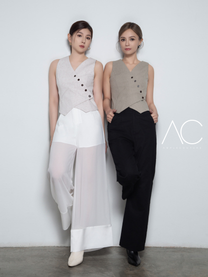 Sleeveless Sling Button Top AC208