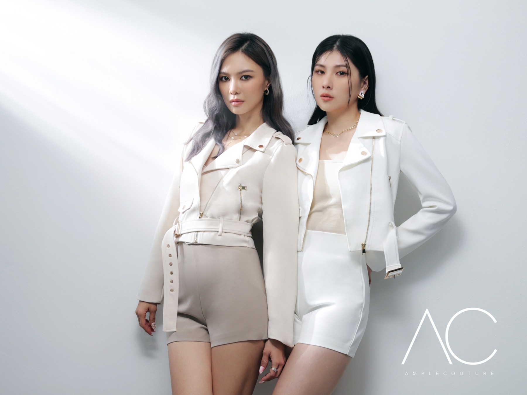 High Waist Back Zip Short Pants AC625