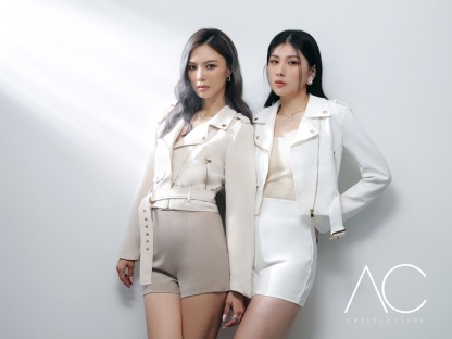 High Waist Back Zip Short Pants AC625