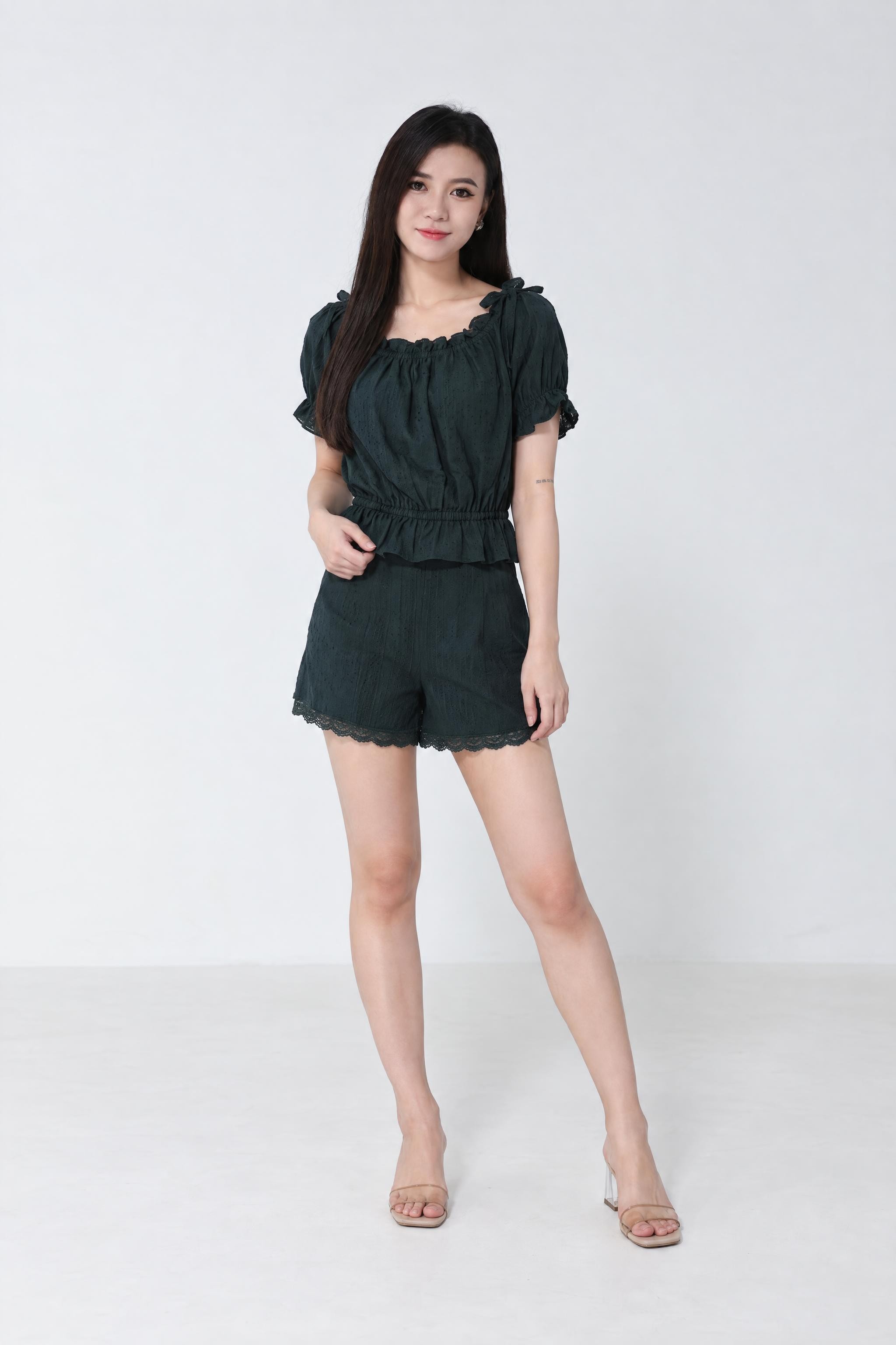 Pleated Off Shoulder Top With Back Zip Short Pants