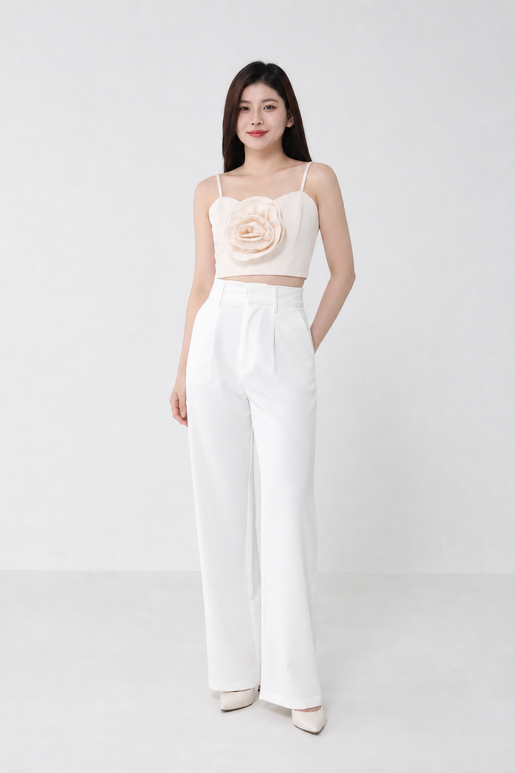 Sleeveless Front Decoretive Flower Top 34560