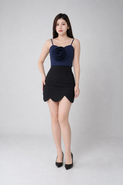 Sleeveless Front Decoretive Flower Top 34560