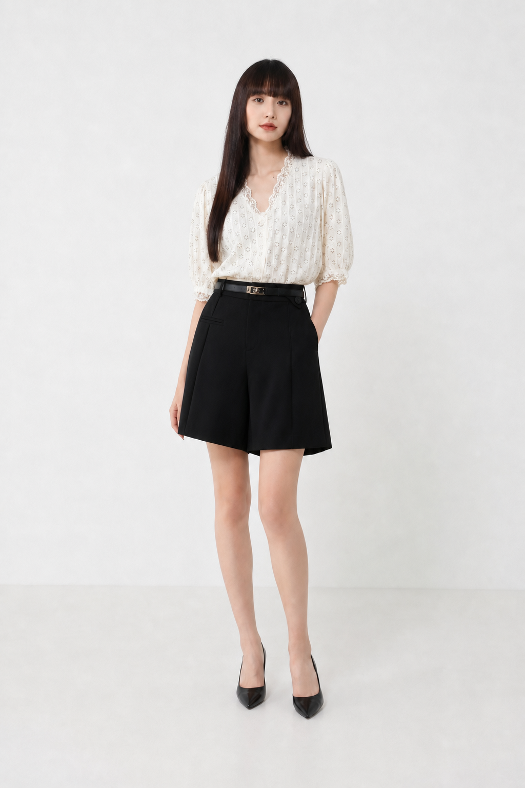 High Waist With Decorative Button With Belt Short Pants 