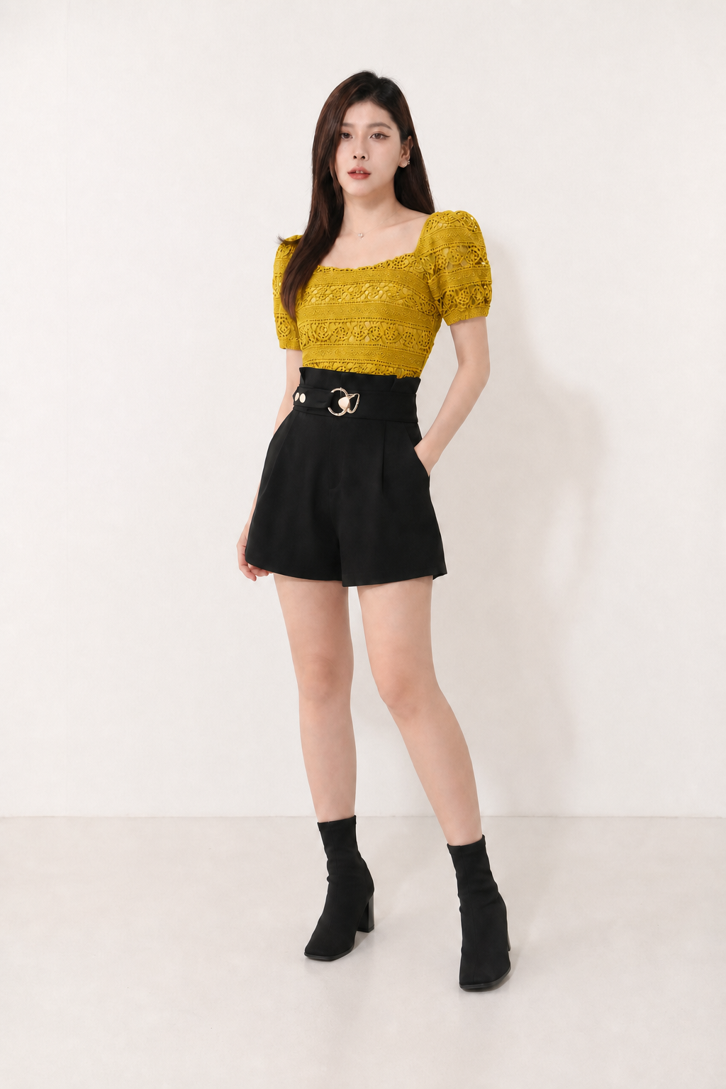 Detailed Lace Crop Top