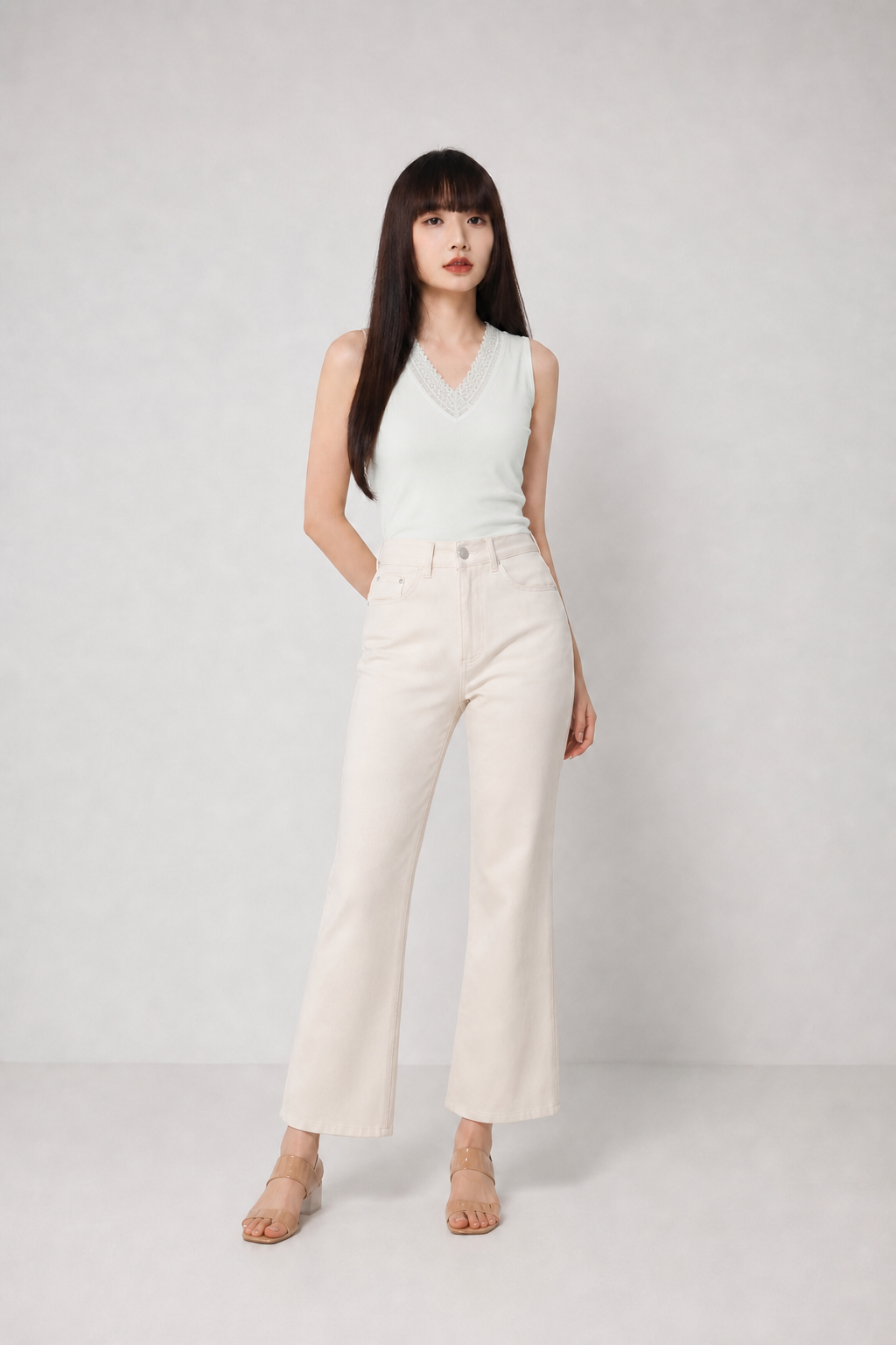 Sleeveless V Neck Lace Top 