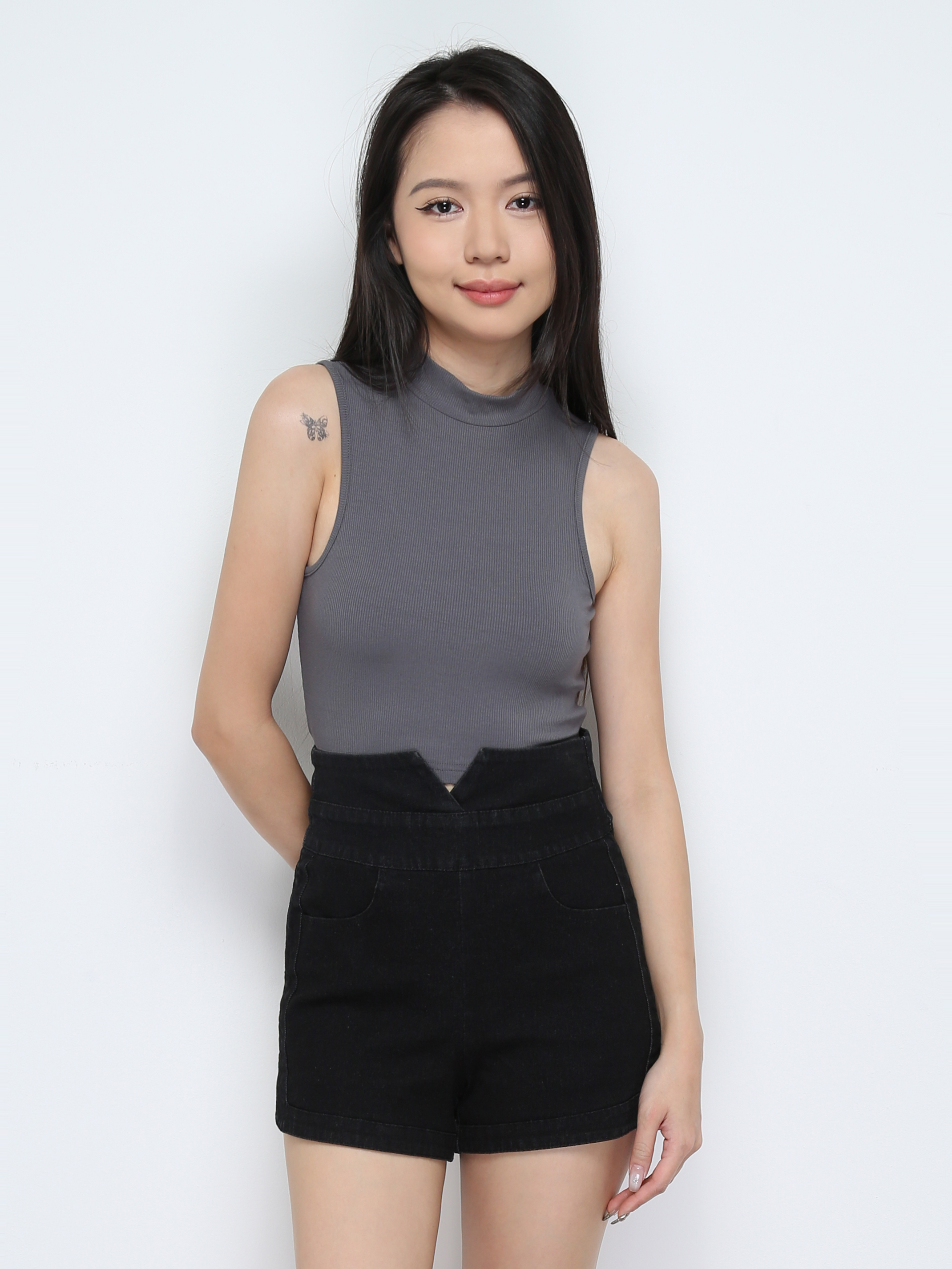 Sleeveless High Neck Top 30341