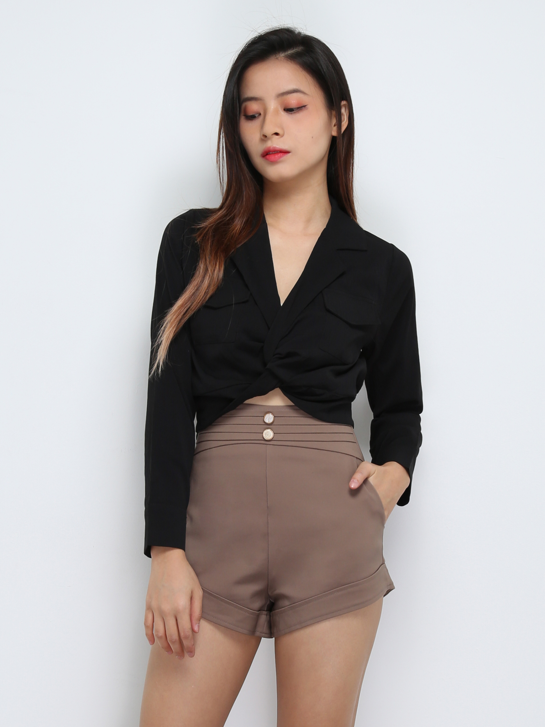 Front Pocket Decorative Button Short Pant 29382