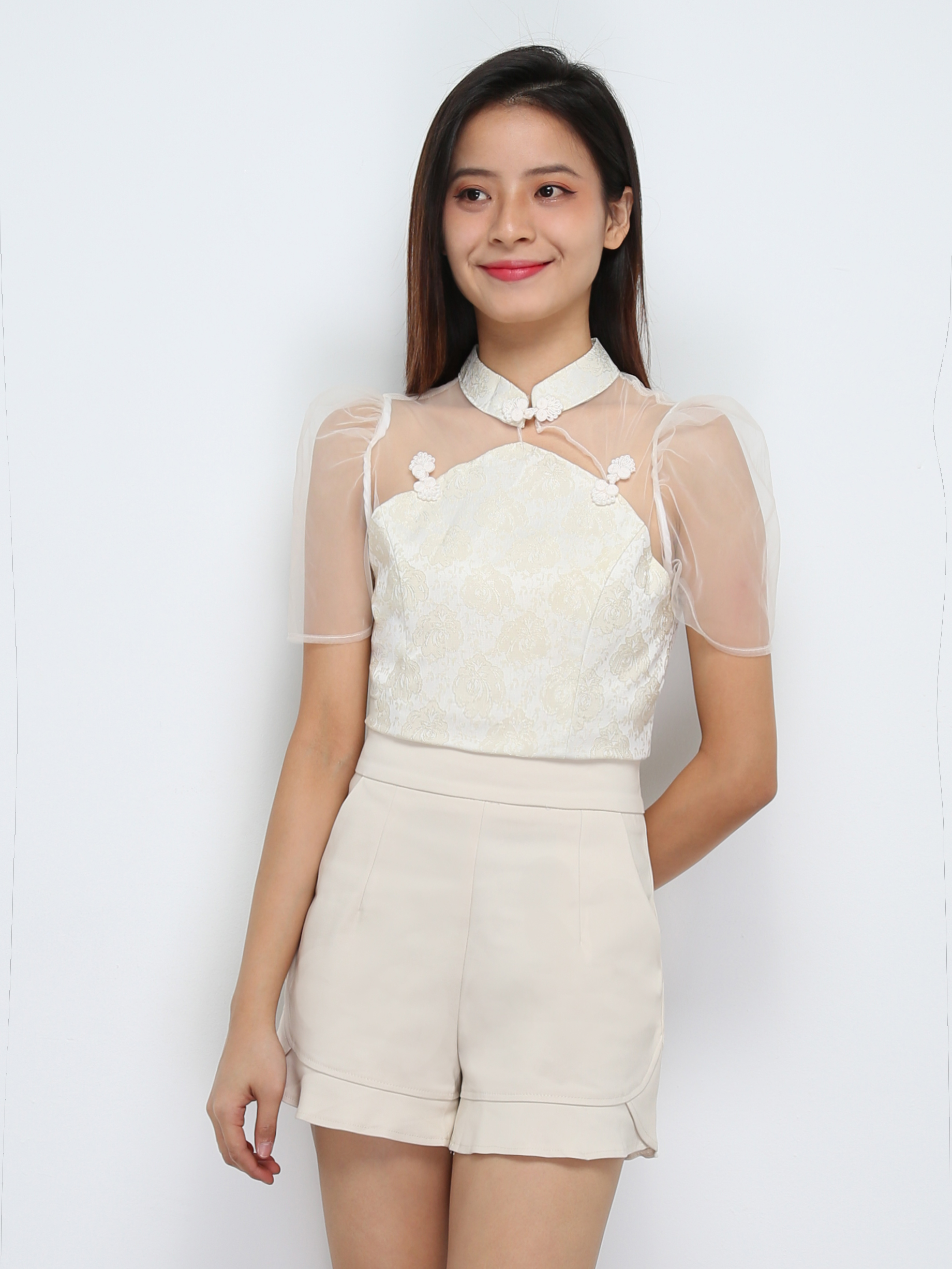 Back Zip Pleated Short Pant 29346