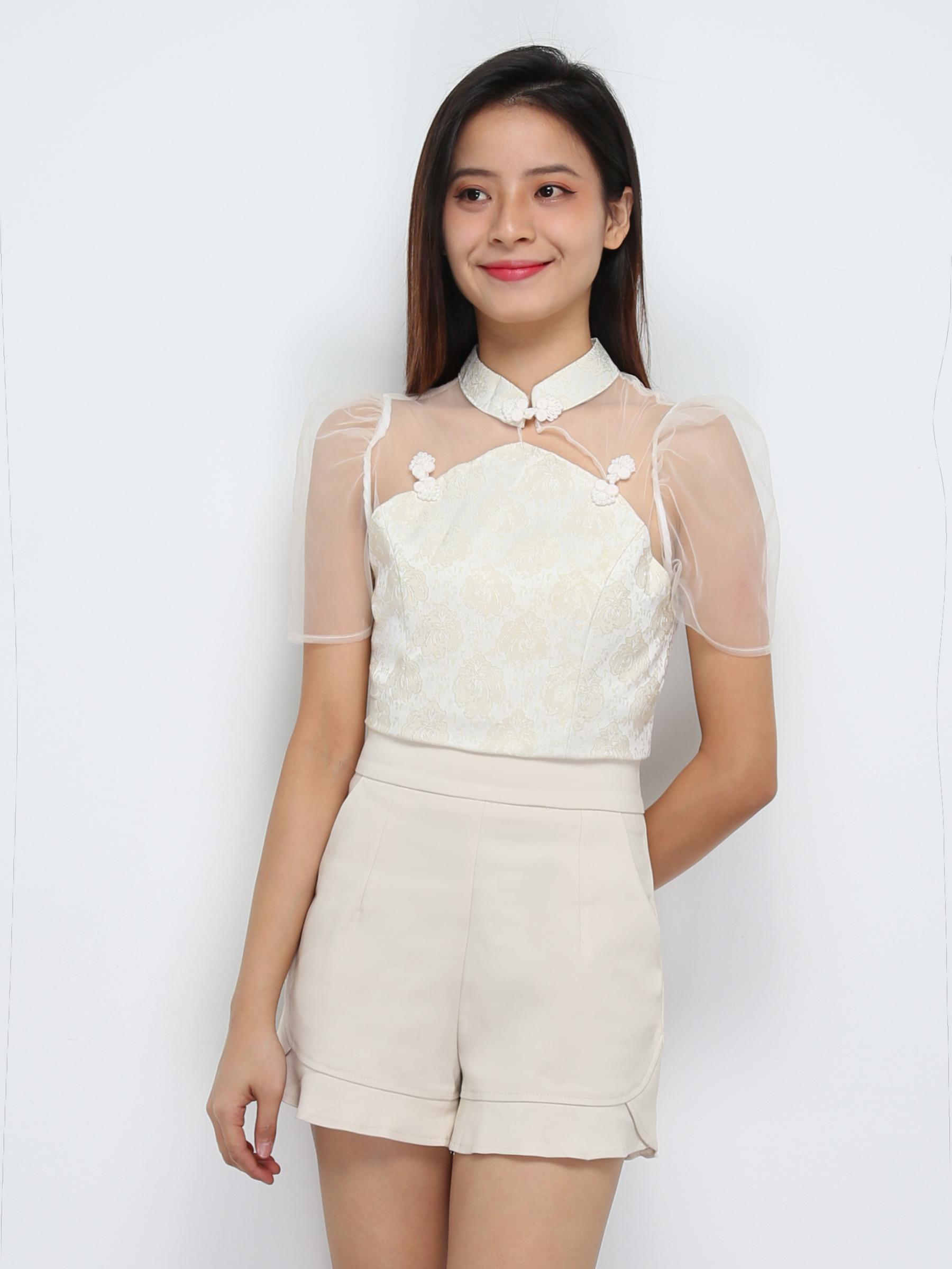 Back Zip Pleated Short Pant 29346