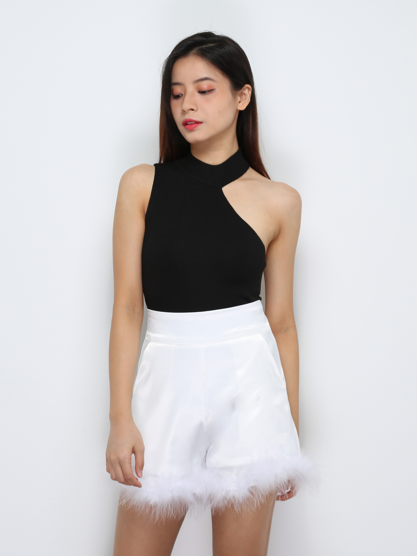 High Waist With Fur Short Pants 29580