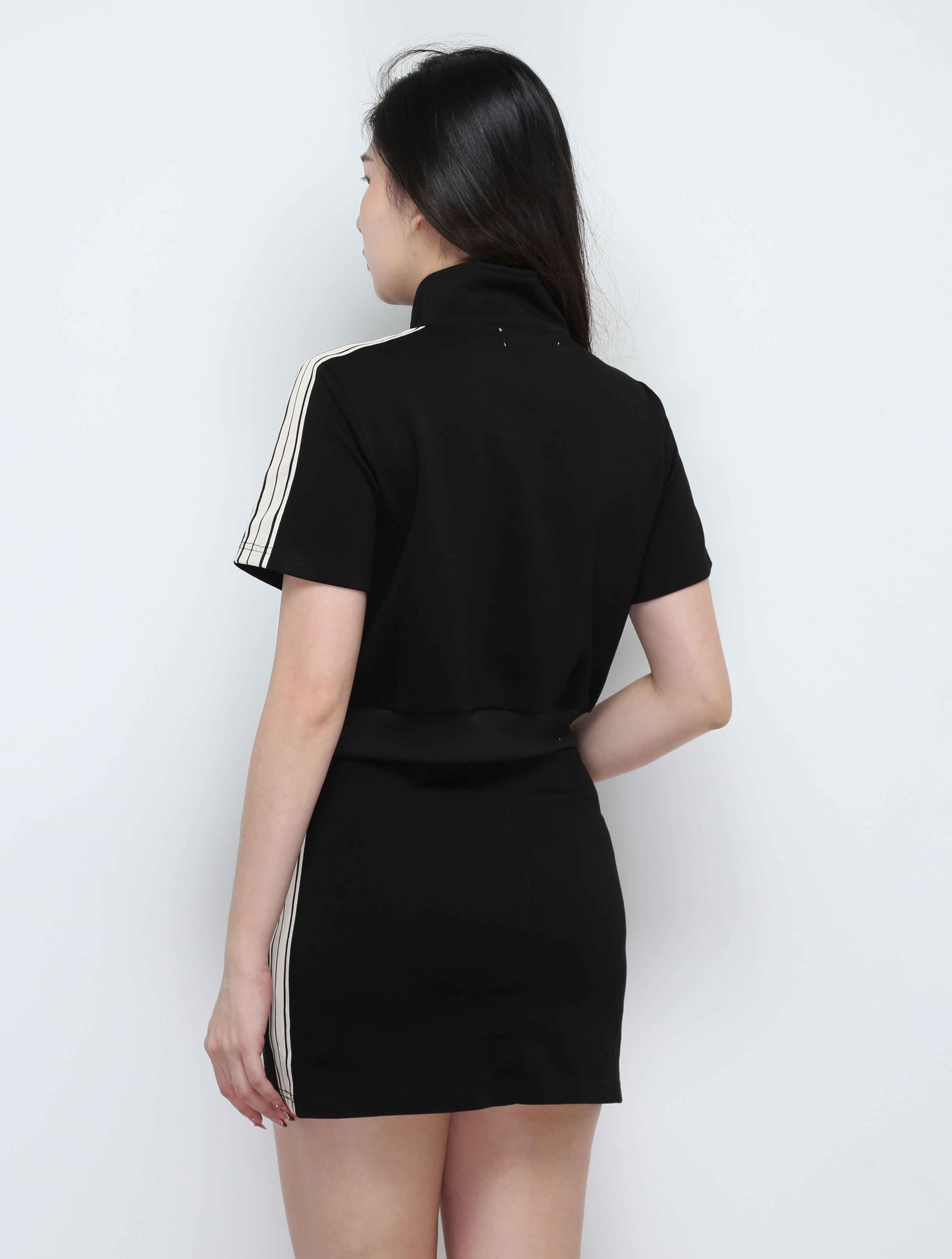 Short Sleeve Front Zip Top With Skirt Set 29492