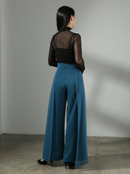 [PREORDER] Decorative With Pearl Net Top AC422