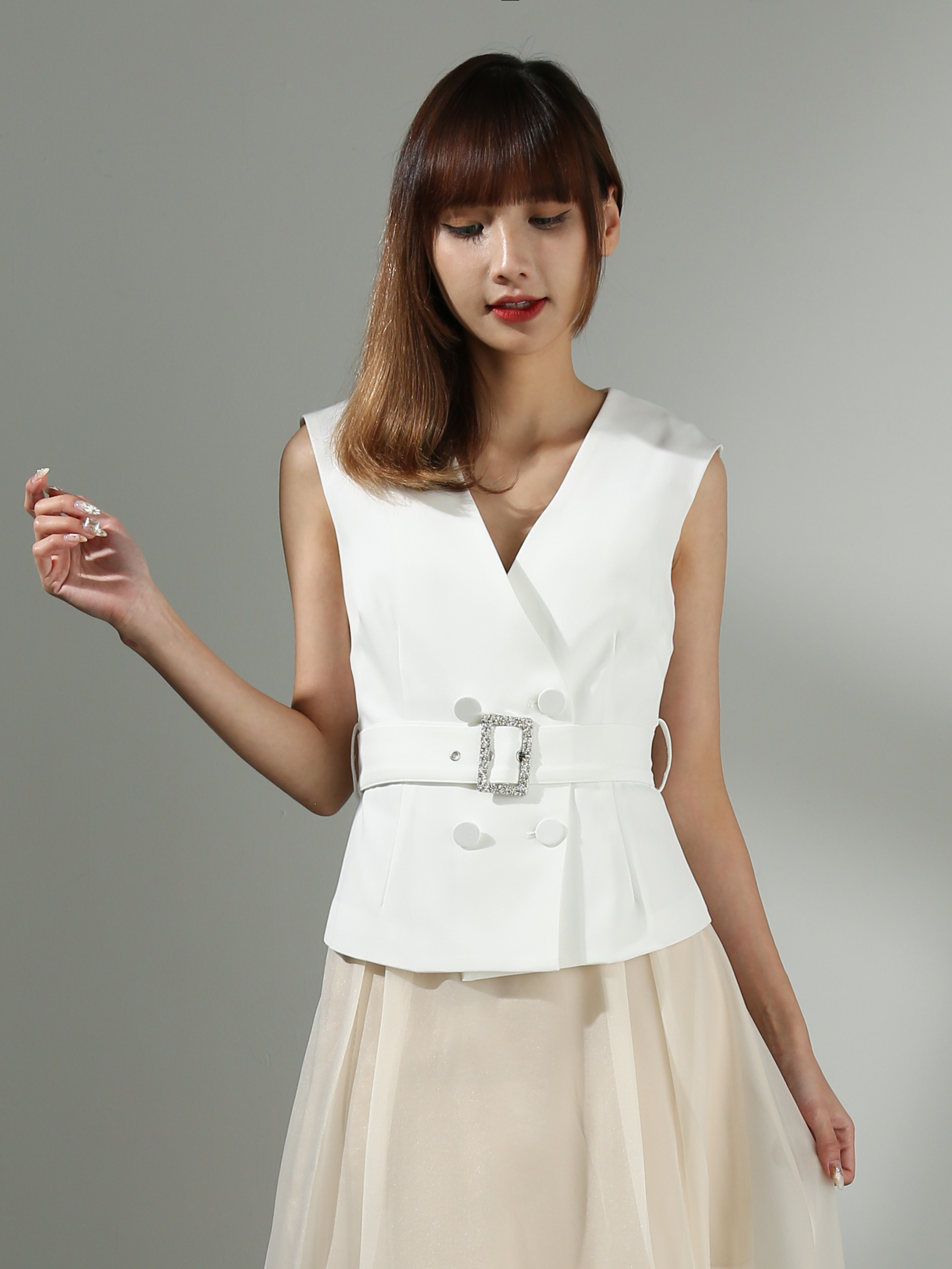 [PREORDER] Sleeveless Front Button With Belt Top AC421